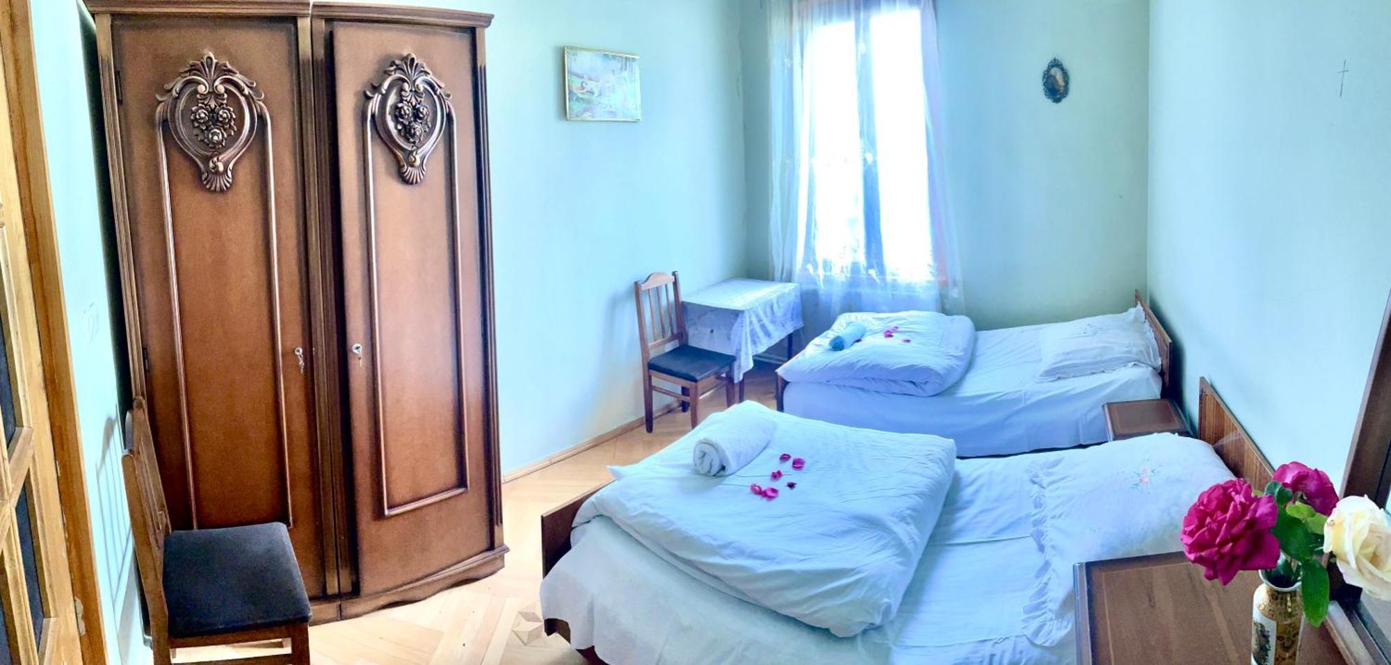 Guesthouse Georgia Sagarejo ภายนอก รูปภาพ